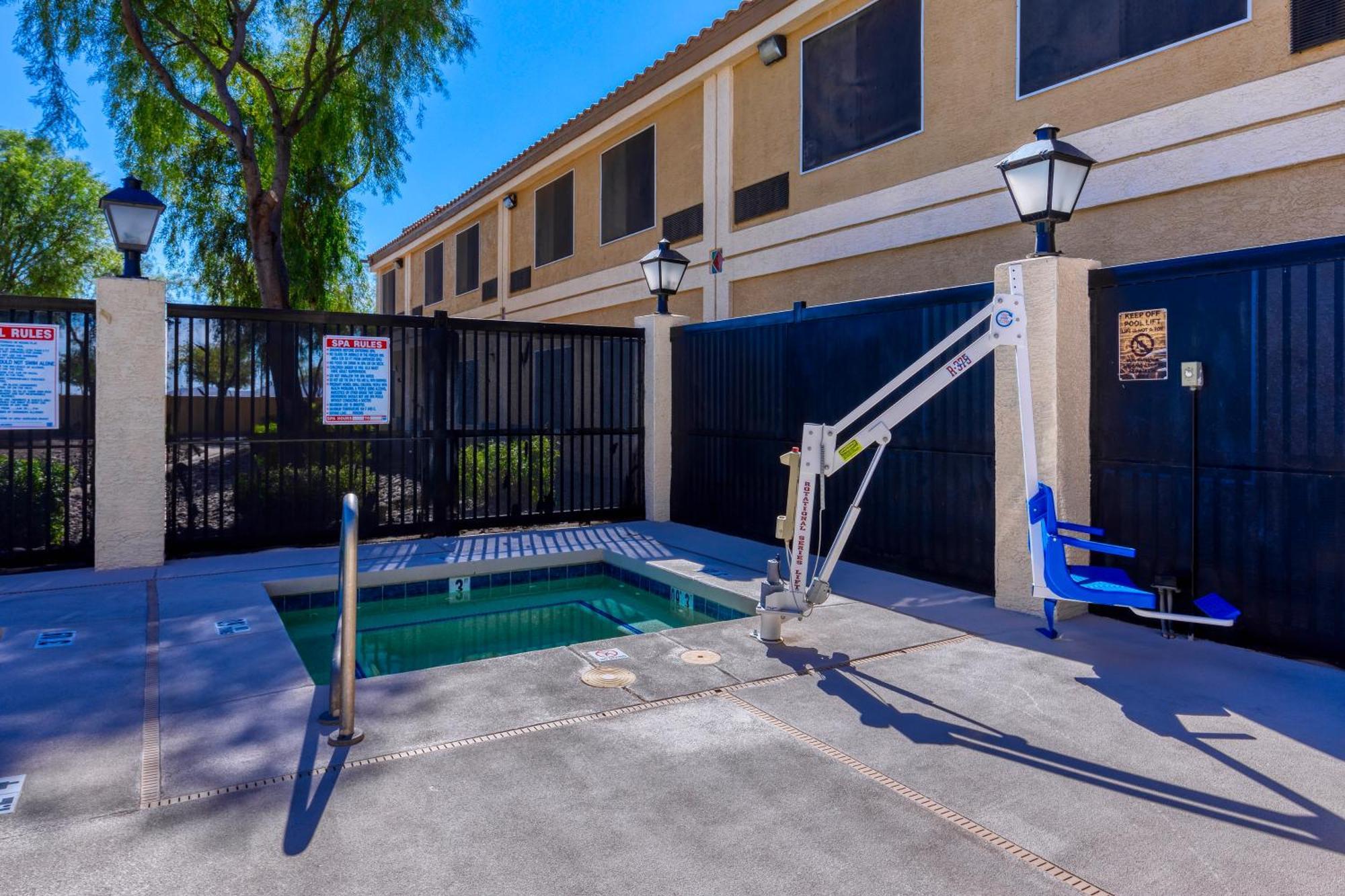 Baymont By Wyndham Casa Grande Hotel Exterior foto
