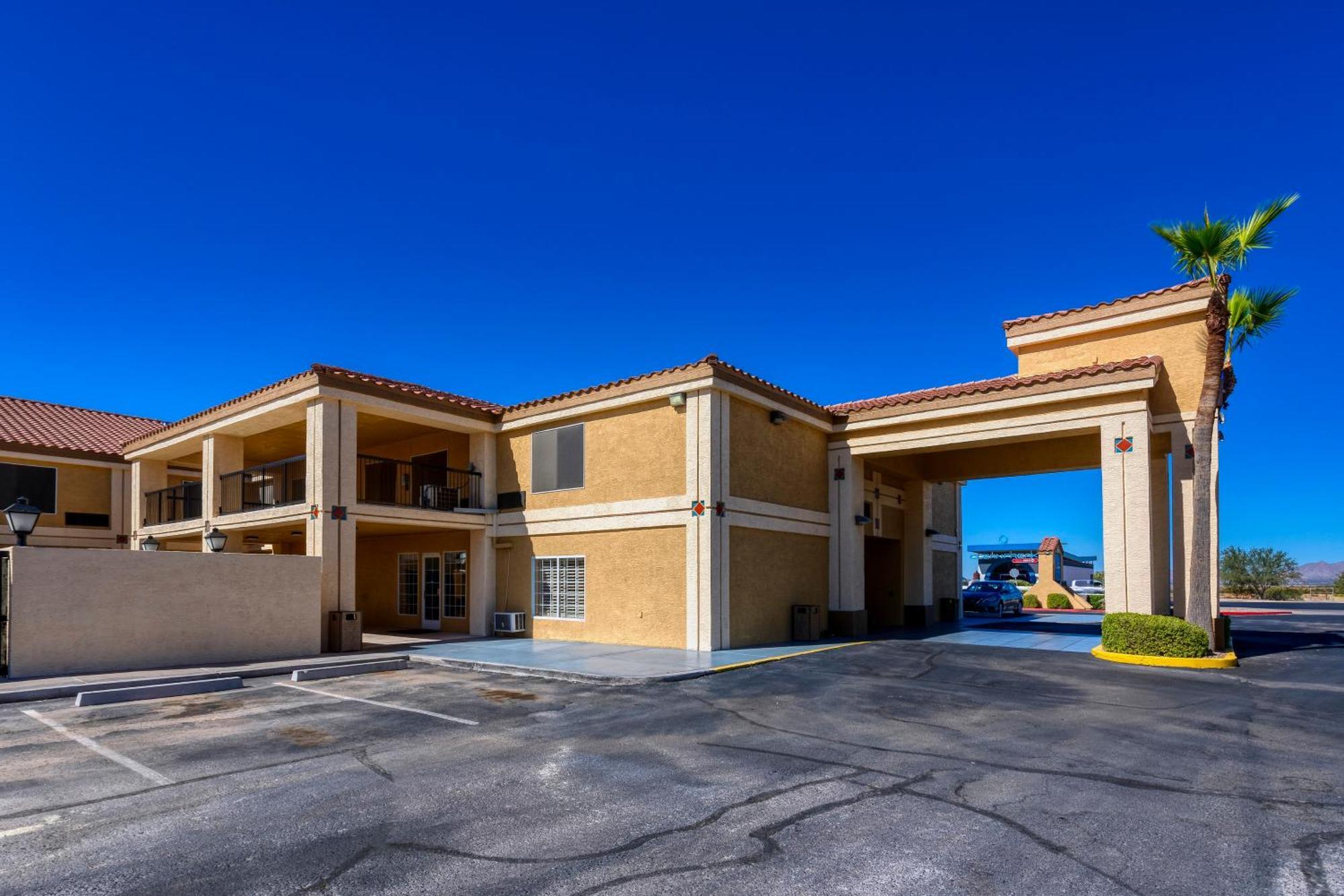 Baymont By Wyndham Casa Grande Hotel Exterior foto