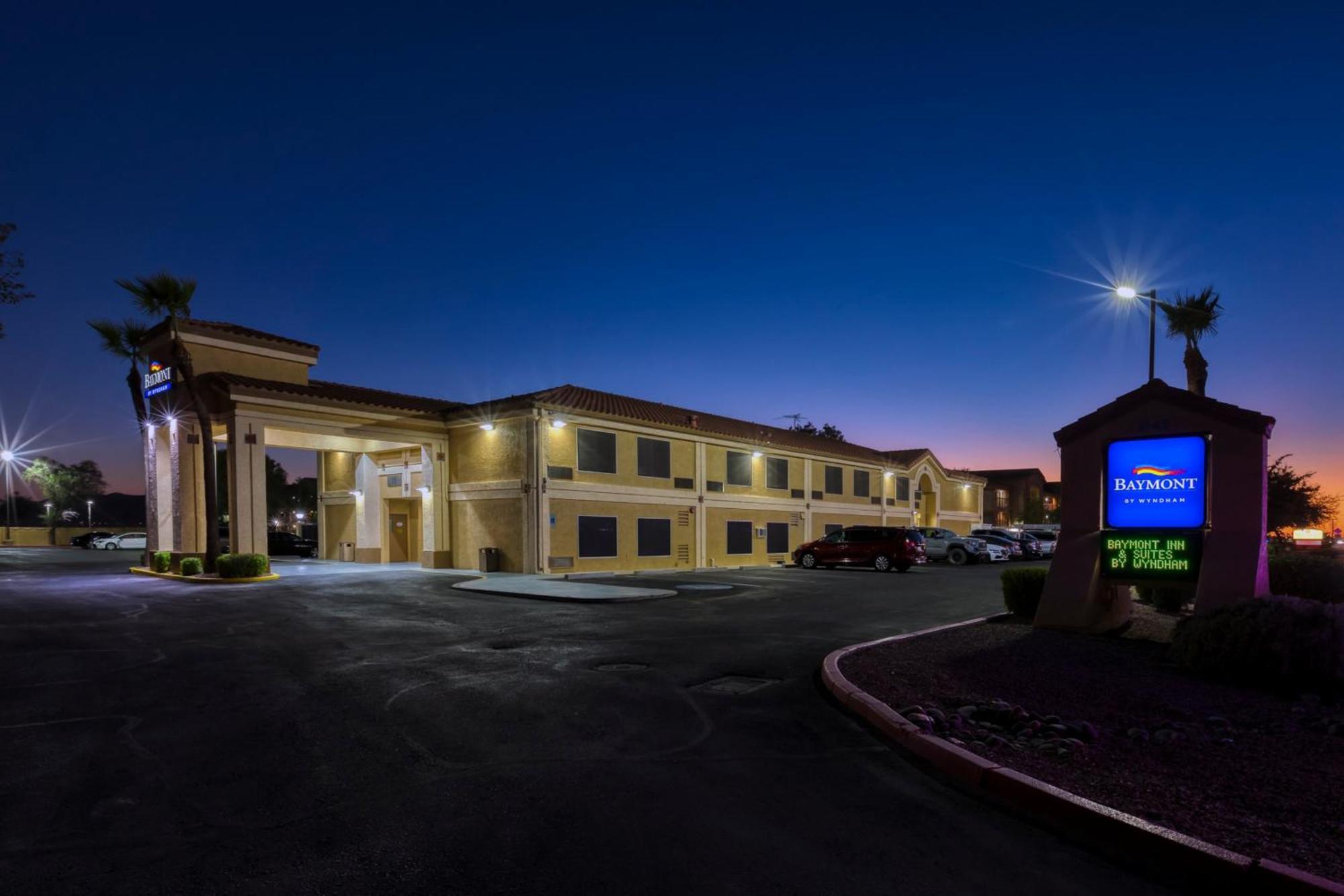 Baymont By Wyndham Casa Grande Hotel Exterior foto